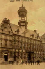 Mons : Htel de Ville, il a t construit de 1458  1477.